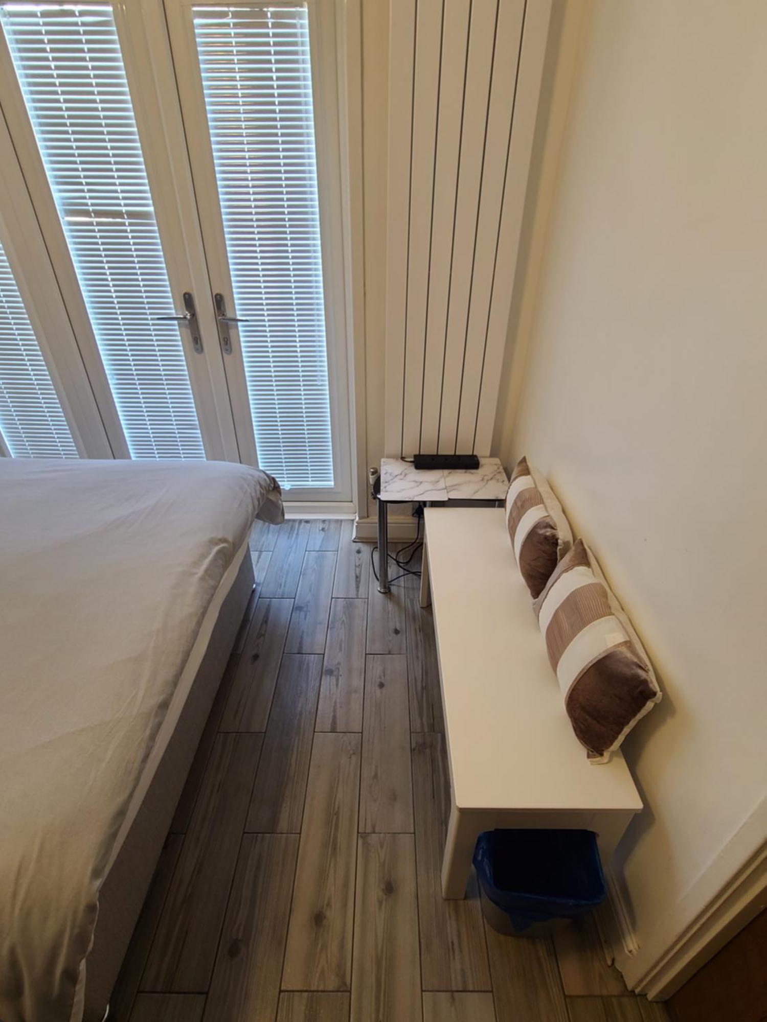 Gatwick Rooms-Travel Service-Airport Parking Ifield Kültér fotó