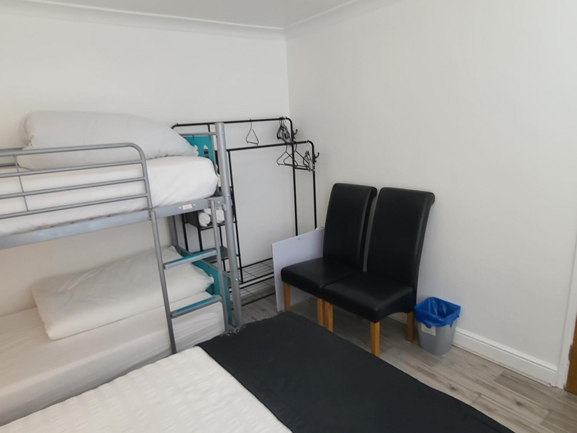 Gatwick Rooms-Travel Service-Airport Parking Ifield Kültér fotó